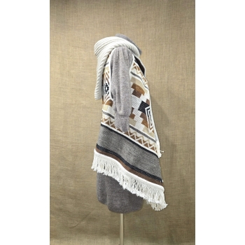 Poncho ekwadorskie - kamizelka ze 100% wełny owczej w odcieniu szarym i brązowym .